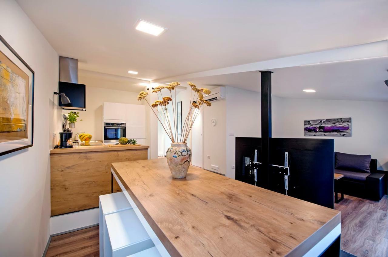 Lakovich Sea View Apartments Rovinj Eksteriør billede